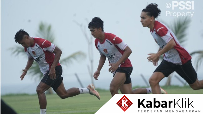 Latihan Fisik Semi Militer STY: Pemain Muda Dilarang Manja Latihan Fisik Semi Militer STY: Pemain Muda Dilarang Manja